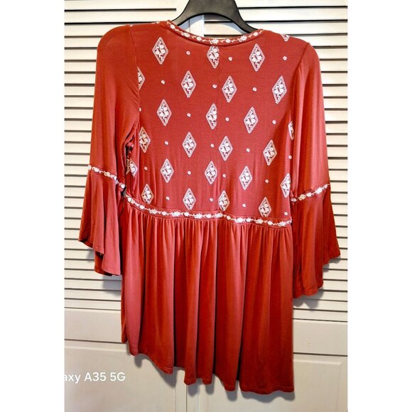 Torrid Rust Red Embroidered Diamond Pattern Babydoll Tunic Top Size 00 - Picture 7 of 7